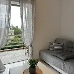 Sunny Beachfront Apartamento *