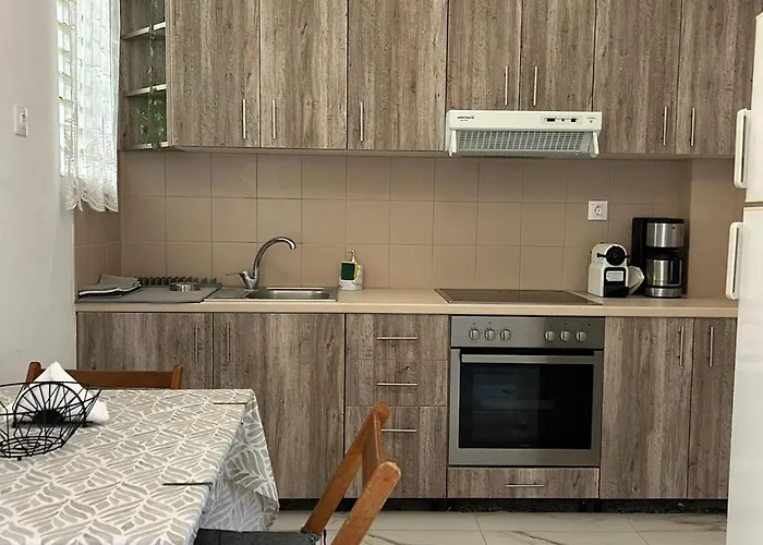 Apartment Sunny Beachfront Nerantza