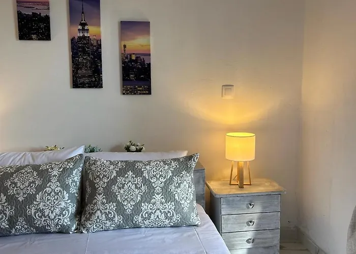 Sunny Beachfront Apartment Nerantza